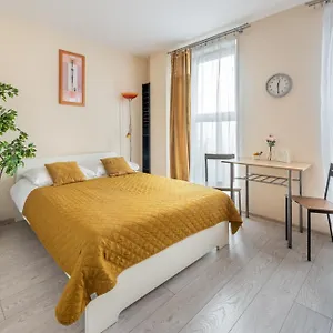 Cozy Modern Astoria Magic Orange Old Town Kraków